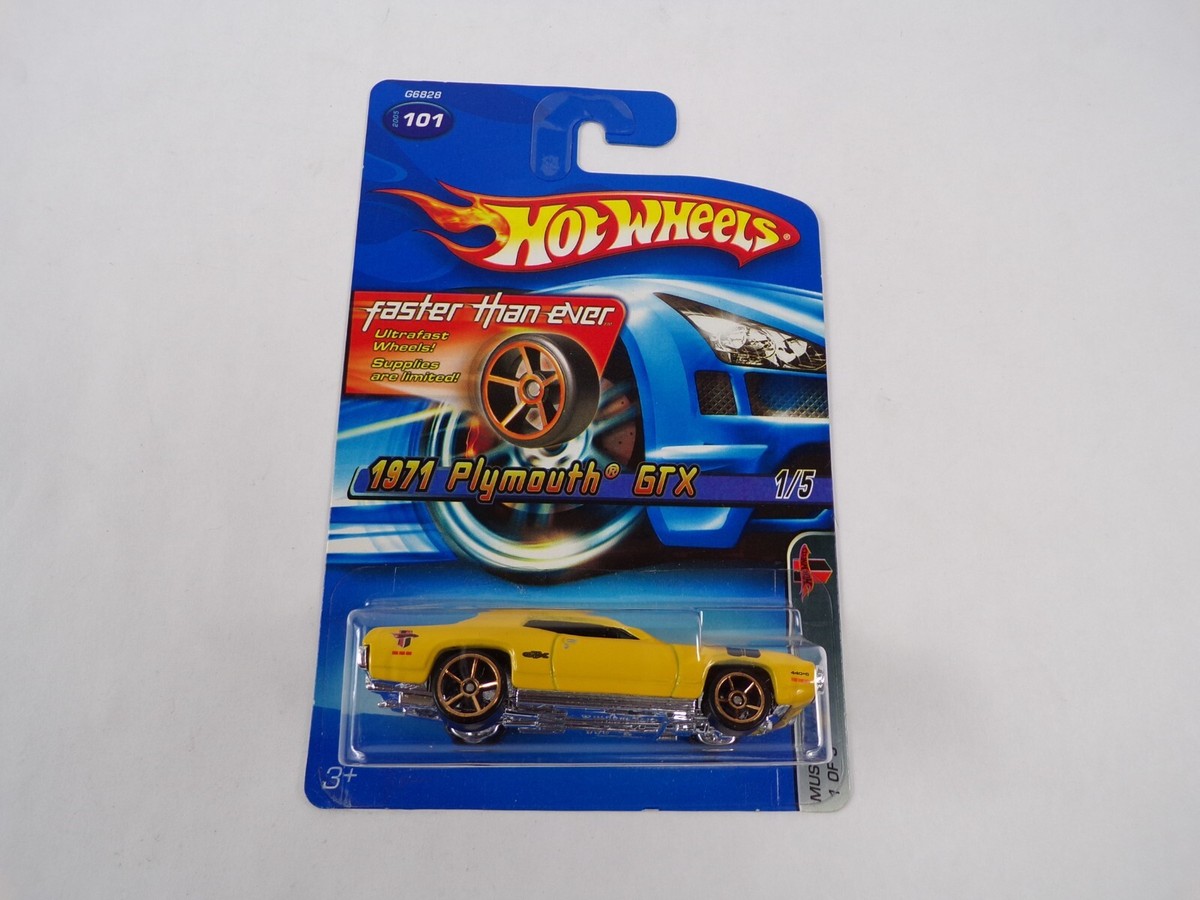 Hot Wheels 2005-101 1971 Plymouth GTX 1:64 Scale Die-Cast Car - Muscle Mania Series