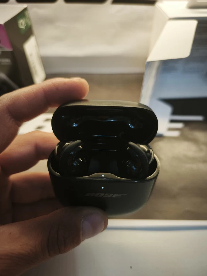 Bose QuietComfort Ultra Earbuds, foto 3 di 5