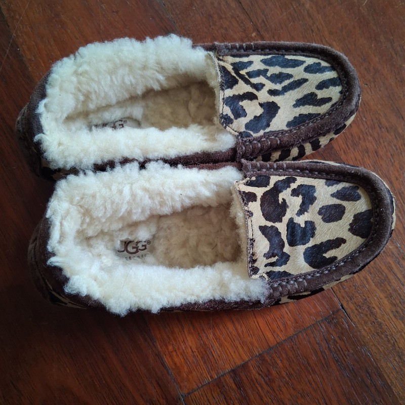 Ugg Australia Sheep Fur Lined Slip On Leopard Print Loafer Shoes Youth Size 3