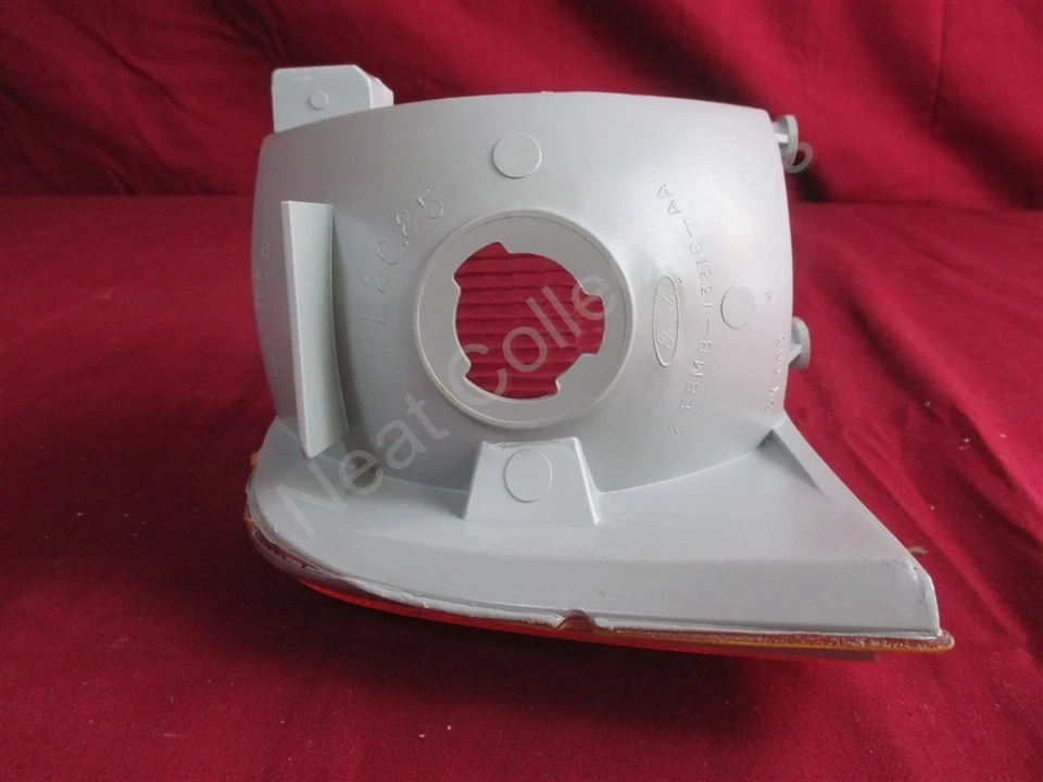 Lente lámpara de estacionamiento Mercury Grand Marquis Colony Park 1988-91 mano izquierda NOS OEM Foto 4 de 4