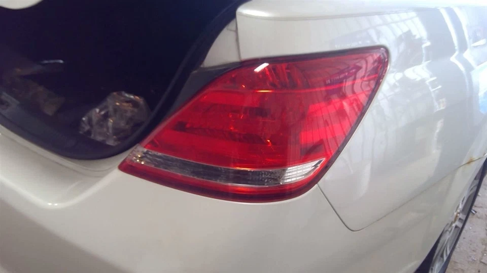 Passenger Tail Light From 10/09 Fits 05-07 10 AVALON 10303907 - Image 2 of 4