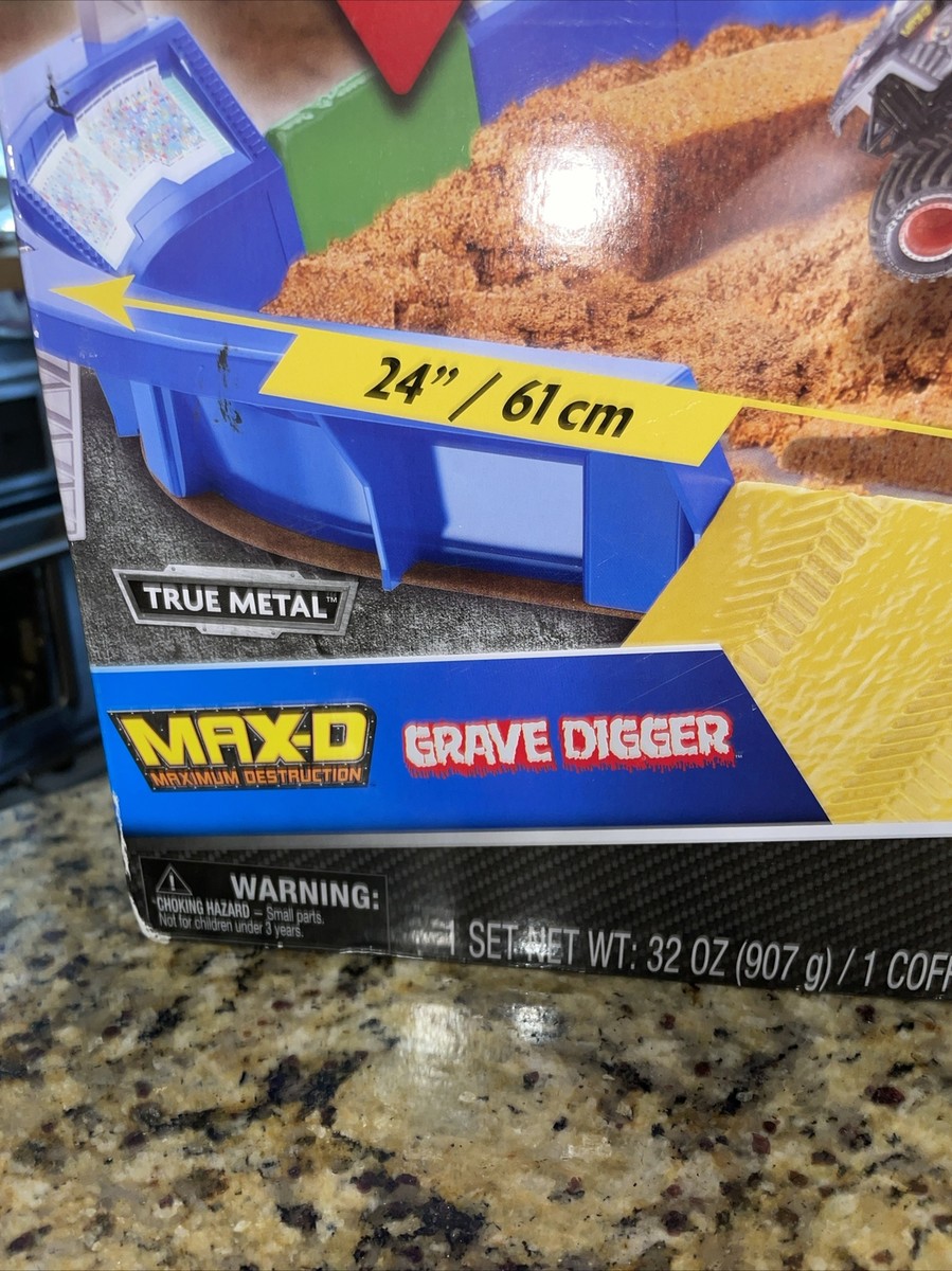 Monster Jam Monster Dirt Arena Set With Exclusive Max-D