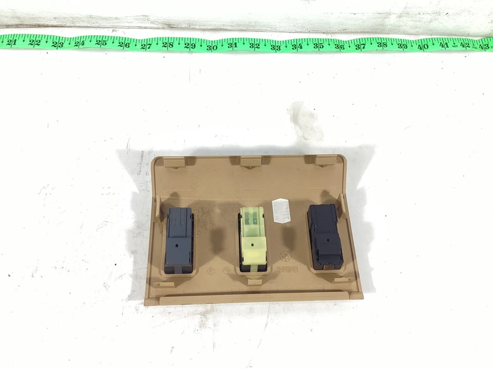 2006 - 2008 BMW 750i 750LI OVERHEAD SUNROOF DOME MOONROOF SOS SWITCH CONTROL OEM - Image 2 of 4