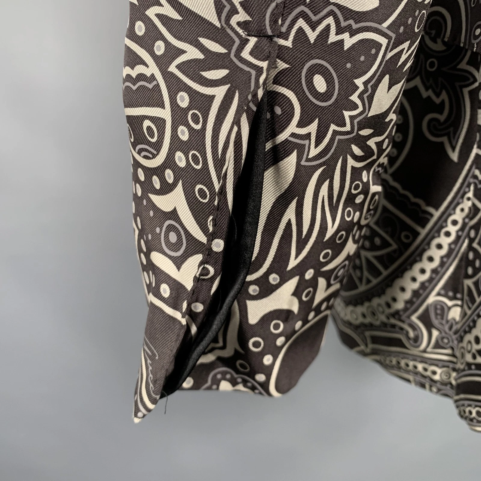 Cappotto sportivo Gucci taglia 38 nero grigio grafica seta