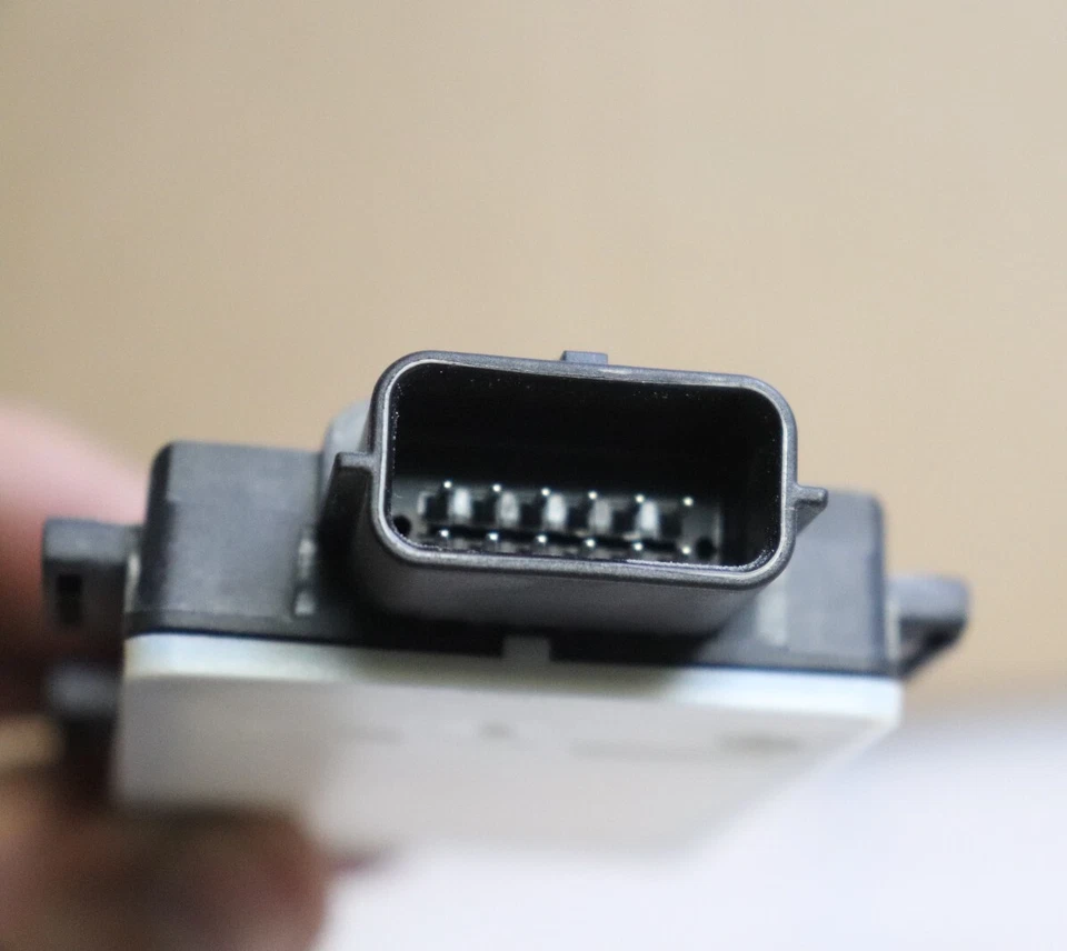 Sensor de obstáculos radar punto ciego objeto Nissan Sentra 2024 284N0 6MW1A OEM Foto 2 de 3