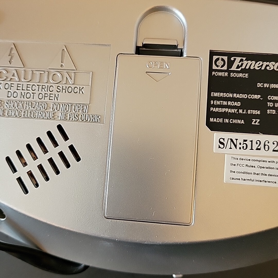 Emerson Digital Clock Radio CK5029 AM/FM Battery Backup Alarm Used Good