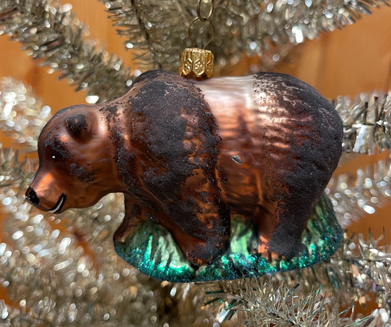 OLD WORLD CHRISTMAS INGE-GLAS HAND BLOWN GERMAN ORNAMENT - GRIZZLY BEAR