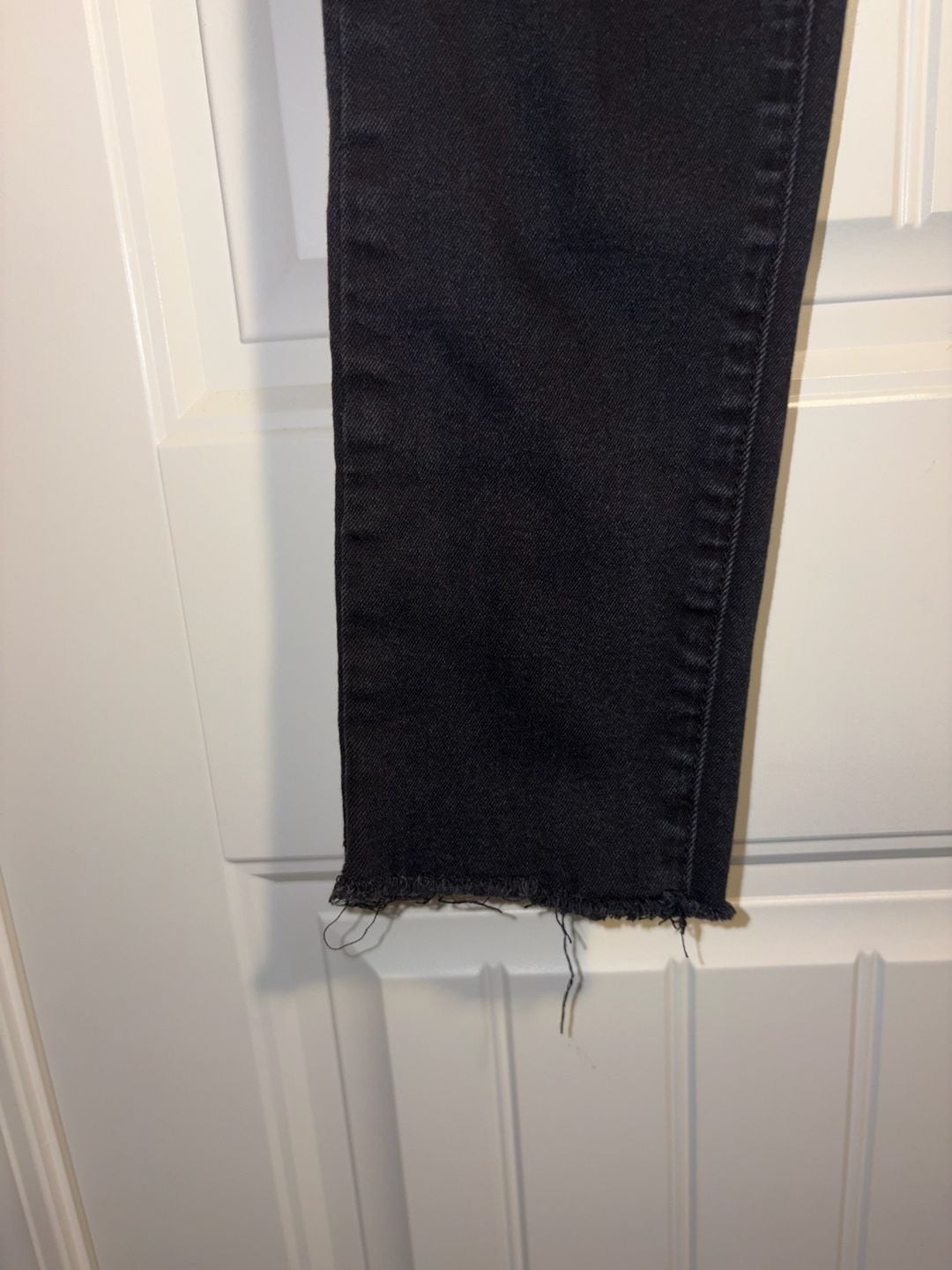 Sonoma Goods For Life Women's Black Skinny Ankle Jeans with Raw Hem, Size 2R, photo 3