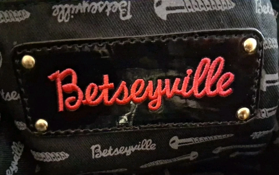 Vintage Betsey Johnson Pink Leopard Print Large Shoulder Travel Bag PVC Weekend - Image 2 of 4