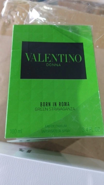 Valentino Donna Born in Roma Green Stravaganza Eau de Parfum Spray 3.4oz - 100ml Foto 2 de 4