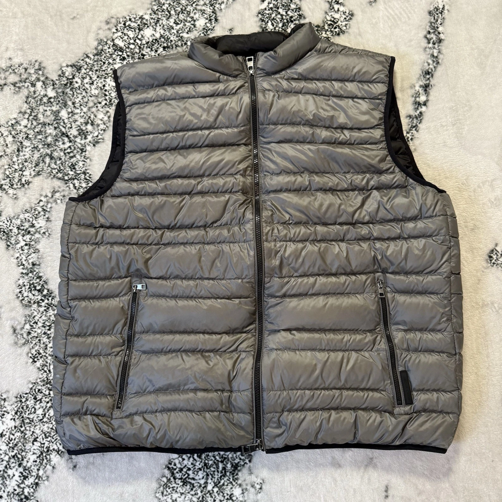 Michael Kors Puffer Lightweight Down Vest Mens Size XXL Gray Weather Engineered