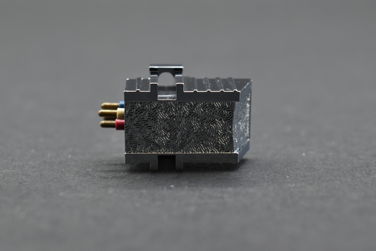 without stylus* SHURE V15 Type III Type 3 MM Cartridge - White