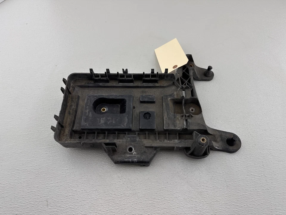 Bandeja de batería Volkswagen Jetta Sportwagen 2010-2014 1KM915333 OEM Foto 4 de 4