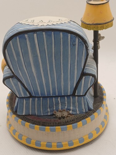 San Francisco Music Box Co Ruth Ninneman Friendship is Sharing Cat in Chair - Picture 3 of 4