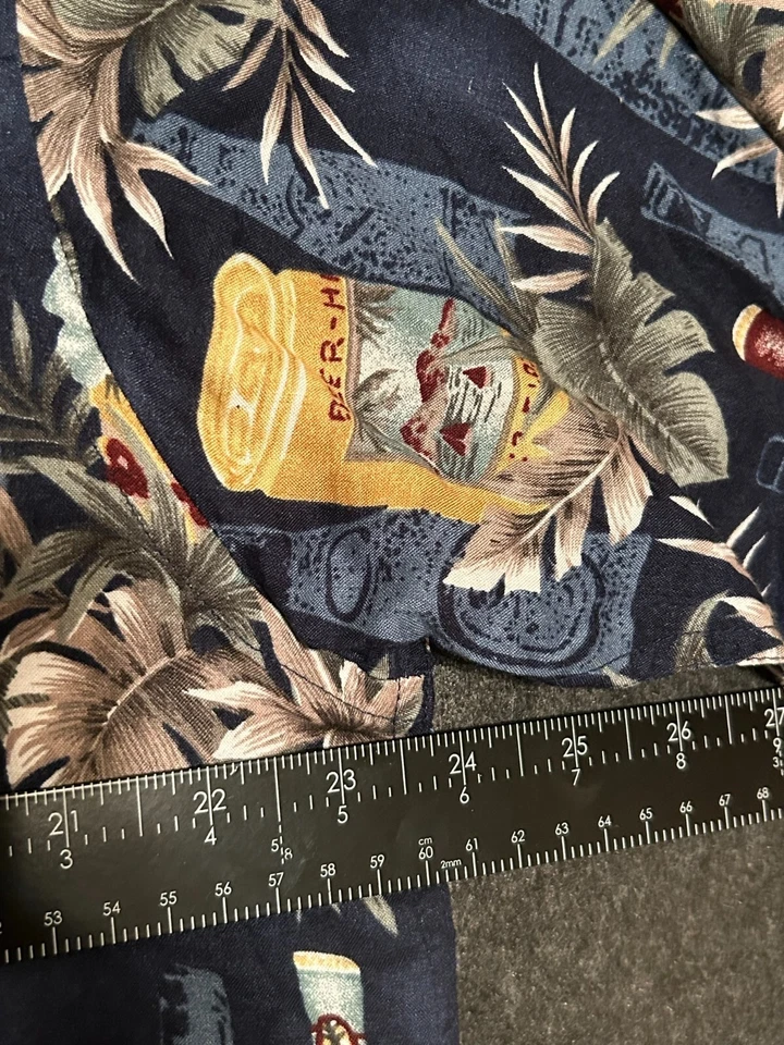 Camisa hawaiana de manga corta para hombre STEVE & BARRY'S azul marino cerveza talla grande Foto 3 de 4