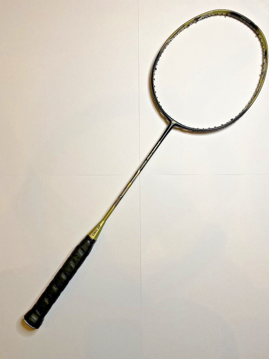 Yonex Badminton Nanoflare 700 Limited Edition Black & Gold Yonex Badminton Nanoflare 700 Limited Edition Black & Gold