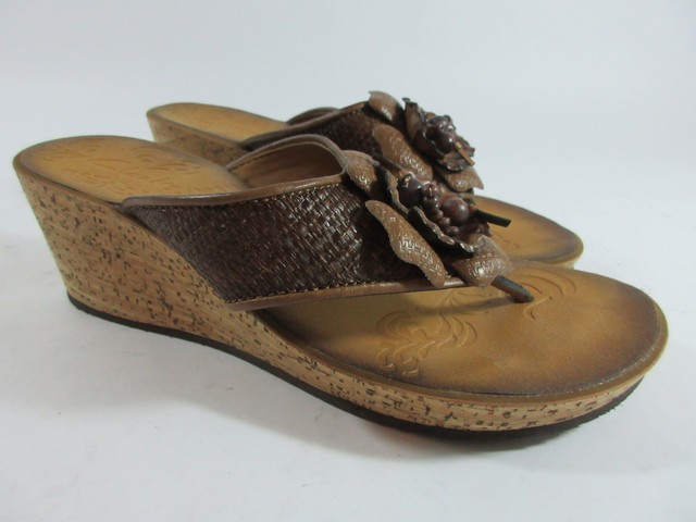 clarks wedge thong sandals