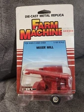 ERTL Case International Grinder Mixer Mill, 1/64 Scale. Die-cast FREE SHIPPING