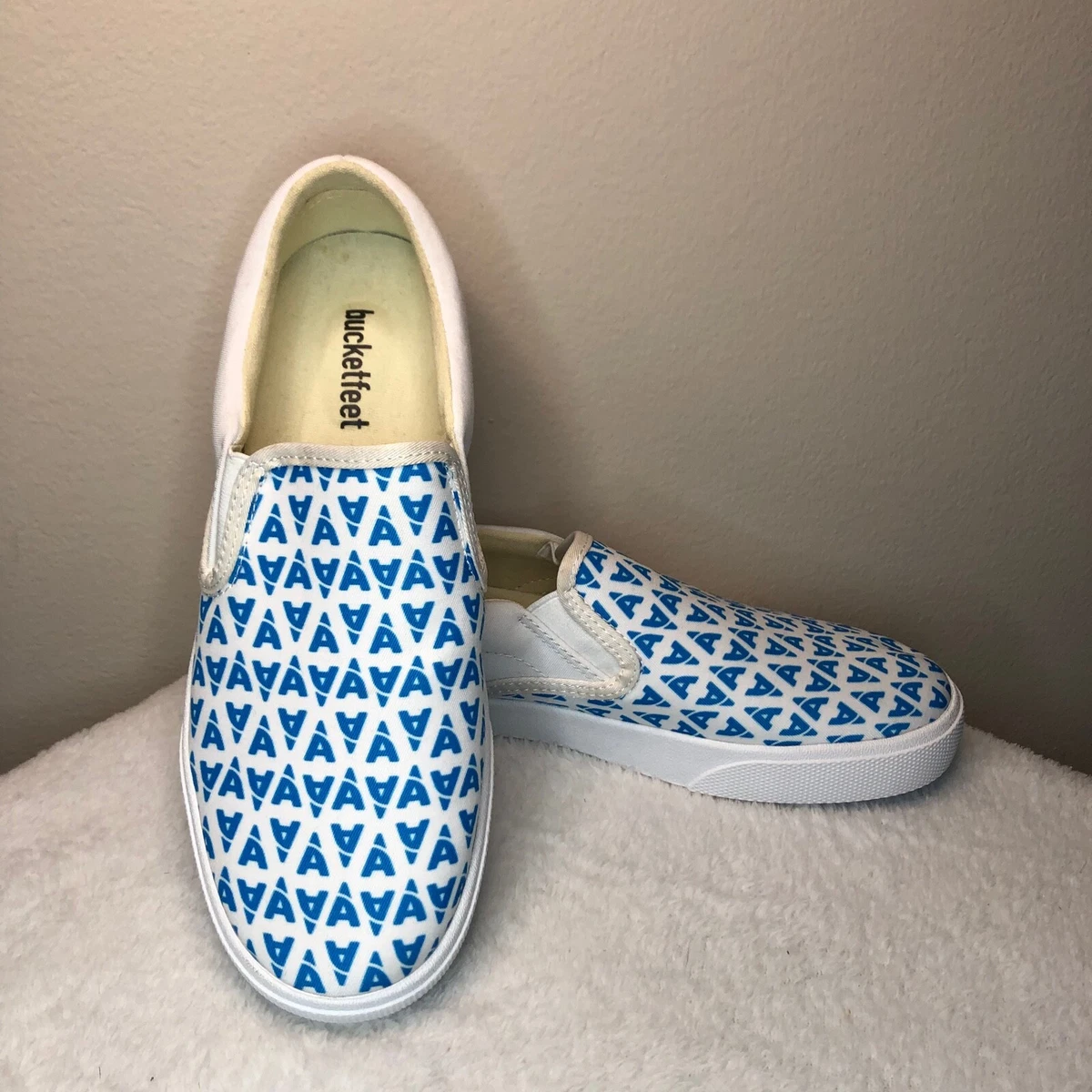 Women s BUCKETFEET Slip On Casual Shoes w Broken A Design Blue White Size 8