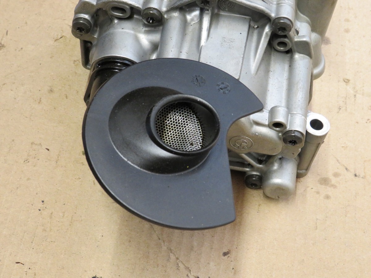 2012-2016 BMW F10 M5 F12 M6 ENGINE MOTOR OIL FEED PUMP S63 4.4 OEM