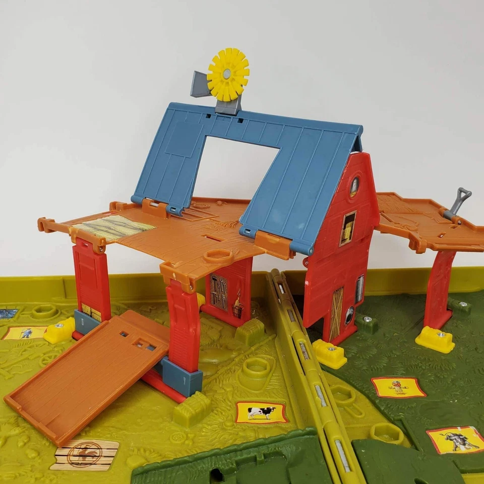 Matchbox Toy Car Pop Up Big Barn Farm Adventure Set 2006 Playset Fold N Go - Image 3 of 4