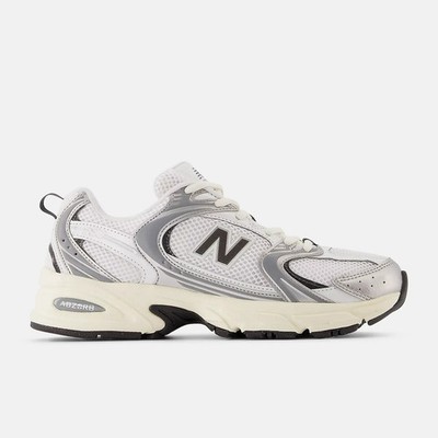 シルバーブラック　　23.5 U530ESA Balance New New BLACK SILVER U530ESA スニーカー Balance（ニューバランス） 靴