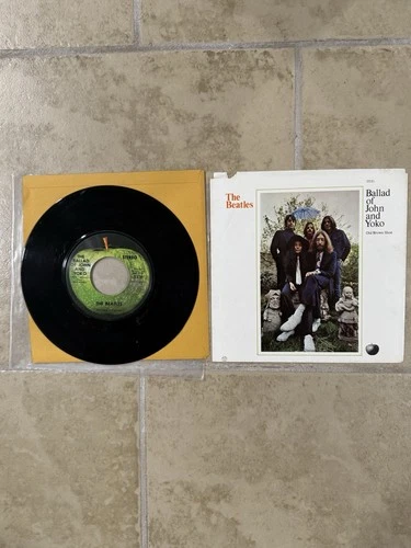 BEATLES BALLAD OF JOHN AND YOKO OLD BROWN SHOE 45 W/SLEEVE VG PLUS!!