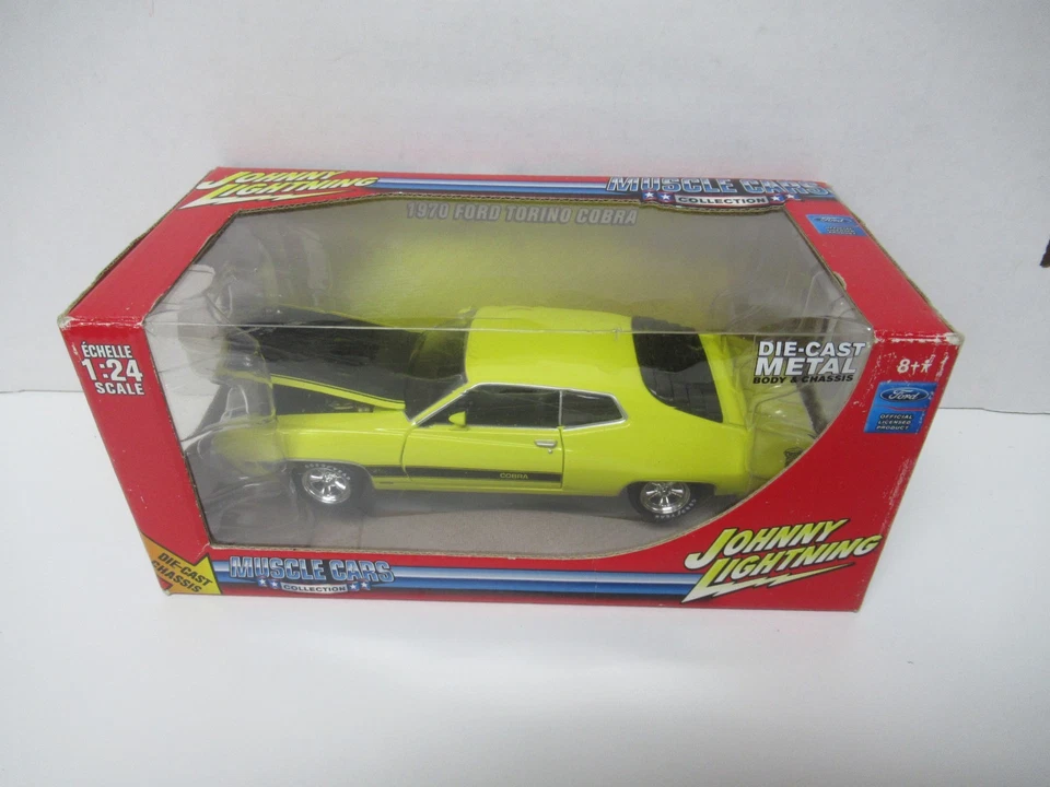 Johnny Lightning Muscle Cars Yellow 1970 Ford Torino Cobra 1:24 Scale - Image 2 of 4