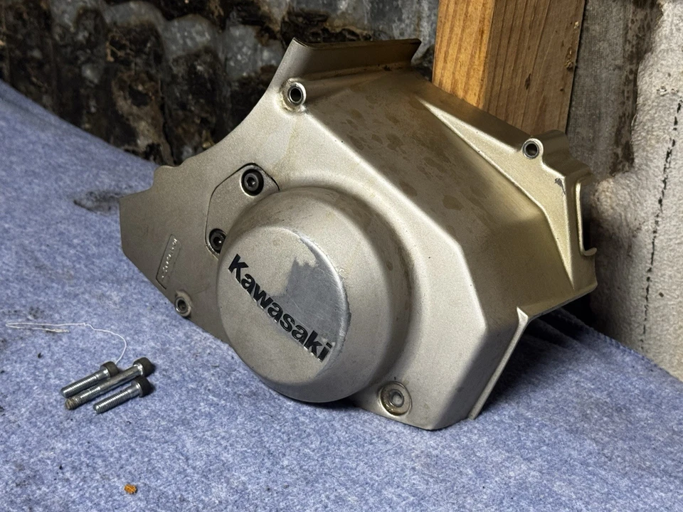 Cubierta de piñón del motor Kawasaki KZ1100 D Spectre KZ 1100 1982 Foto 3 de 4