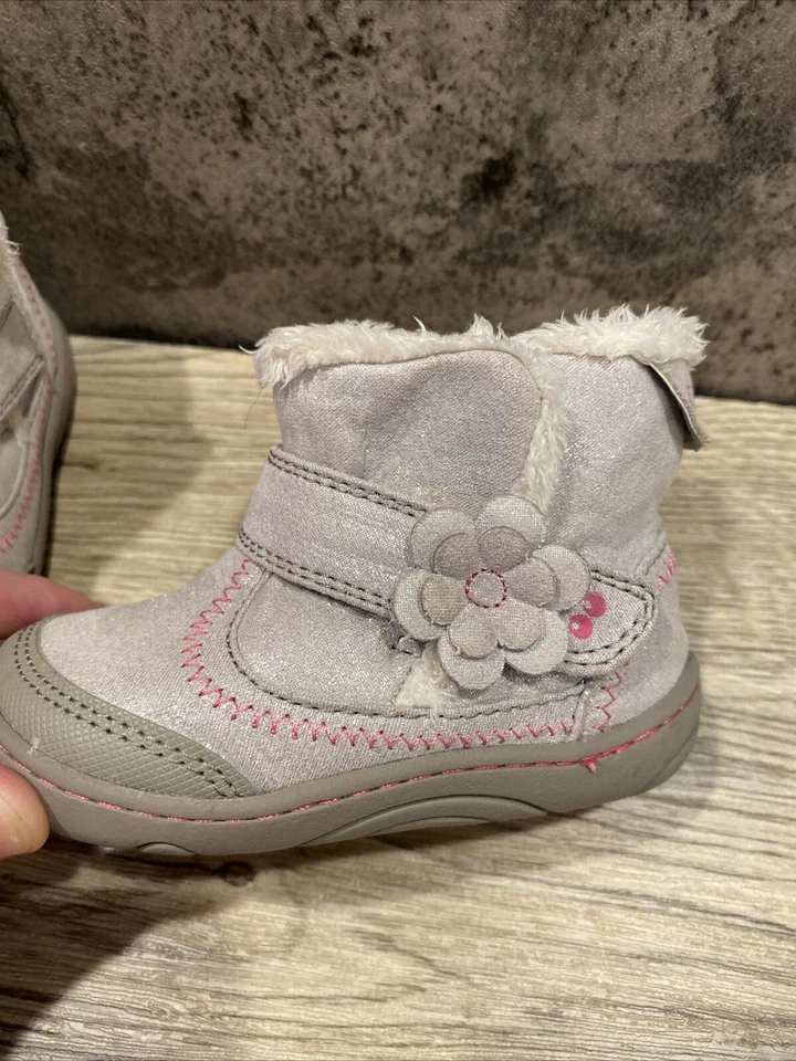 Niñas pequeñas talla 4 Surprize by Stride Rite Silver Sparkle/rosa botas zapatos Foto 2 de 4