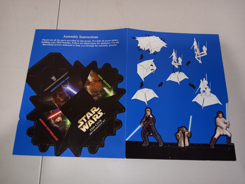 2003 Star Wars Fan Club Kit EXCLUSIVE UnPunched/Unused AOTC DIORAMA