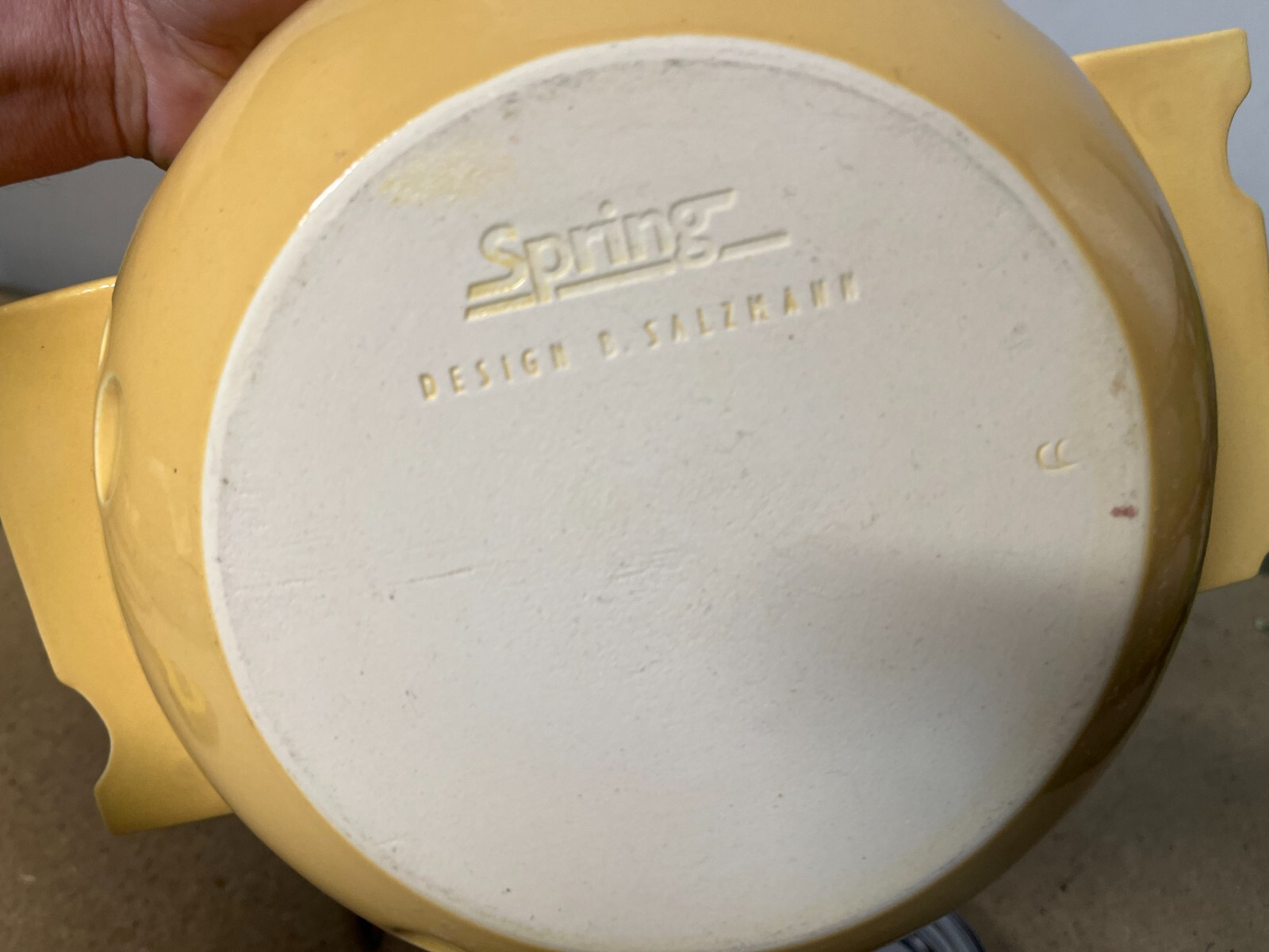 RARE B. Salzmann Fondue Pot Cheese Pattern W/ 6 Plates Spring Switzerland