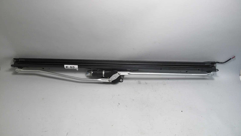 BMW E92 2007-2010 serie 3 cupé ventana trasera retráctil parasol eléctrico OEM Foto 4 de 4
