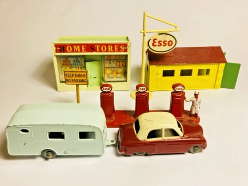 Lesney Matchbox Moko - Job Lot -  Shop Garage ESSO Car Diorama Original (ref28)