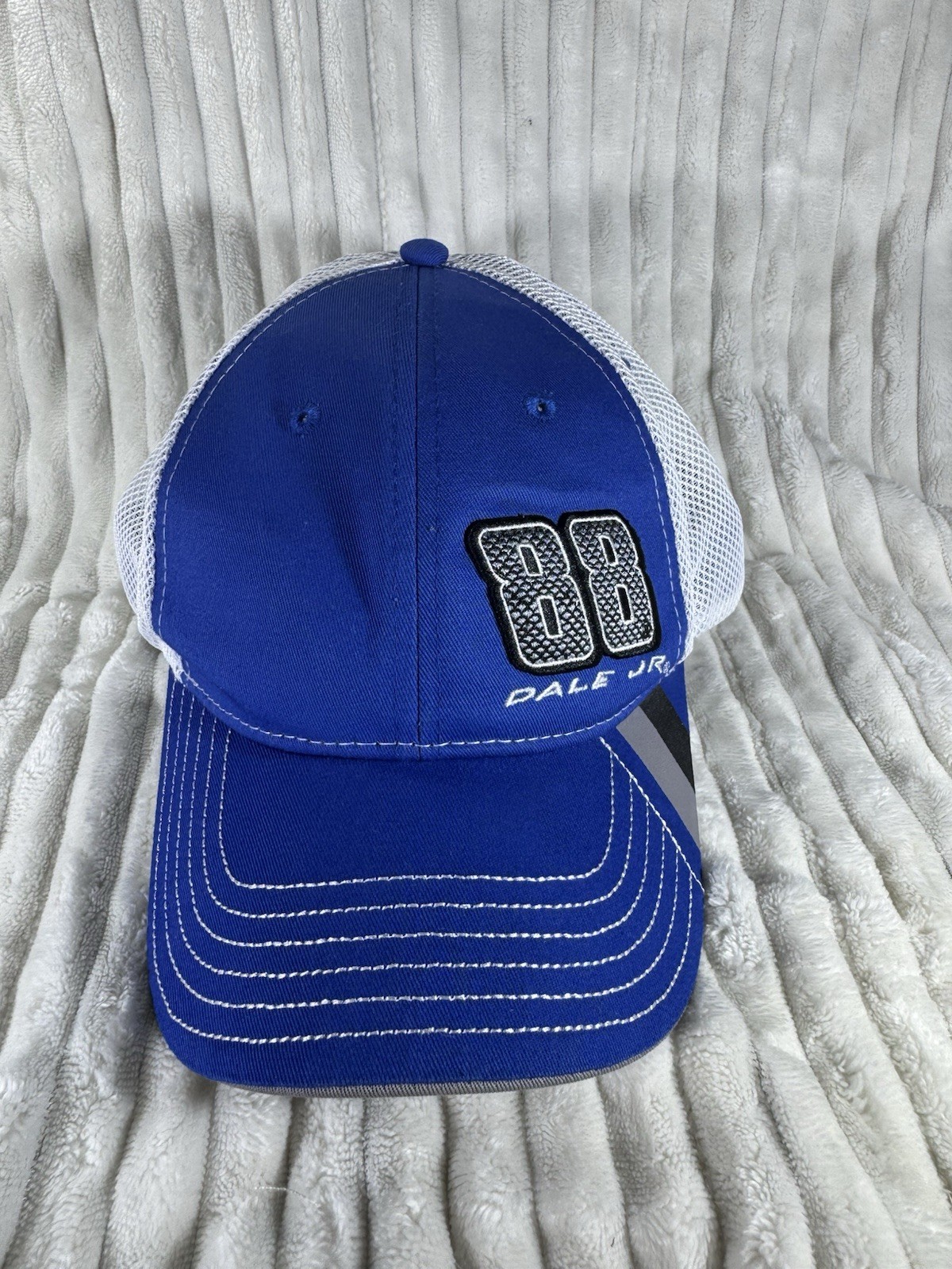 88 Dale Earnhardt Jr. Valvoline Hat Chase  Blue White Mesh Back NWOT