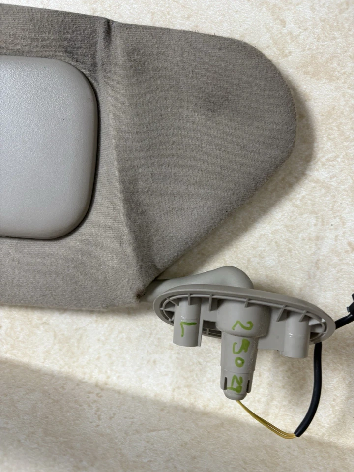 Dodge Durango 2004-2009 parasol lado del conductor izquierdo tela OEM con luces Foto 3 de 4