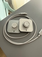 oura ring gen 4 size 7 silver with two charging stands