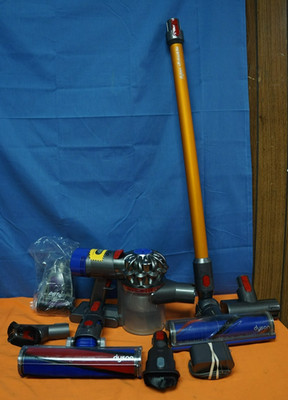 Dyson V8 SV10 PM8-US-JET6820A Cordless Stick Vacuum Cleaner W/Extra Tools