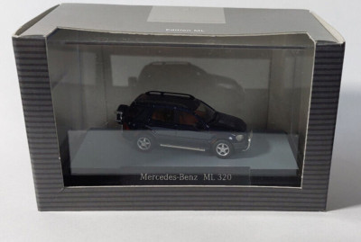Busch Mercedes-Benz ML 320 blaumetallic in PC-Box von Mercedes 1:87 Somo NEU !
