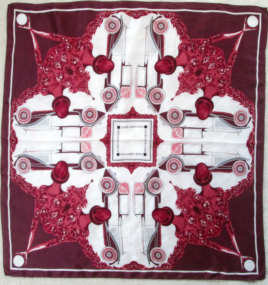 Foulard Vintage MERCEDES-BENZ En Soie - 77x77 Cm - Couleur Prune - Motif - Occasion