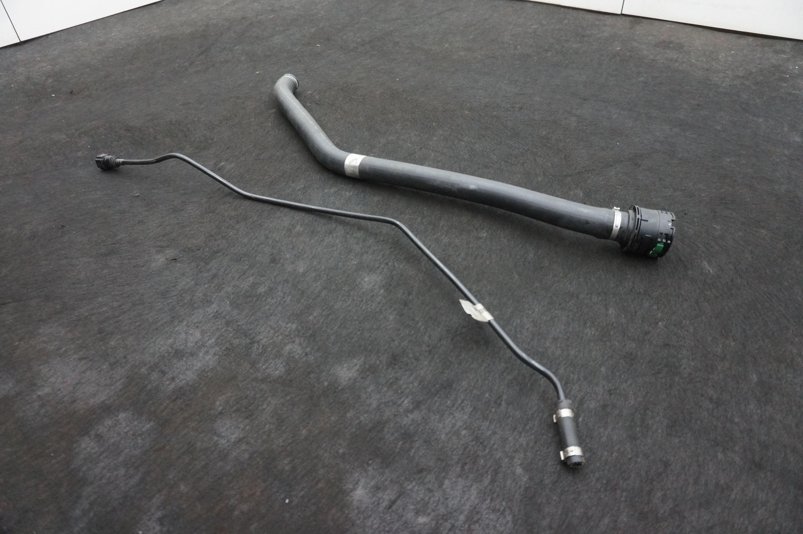 Fuel Tank Line Pipe Hose OEM 11K0056CP McLaren 650S 2015