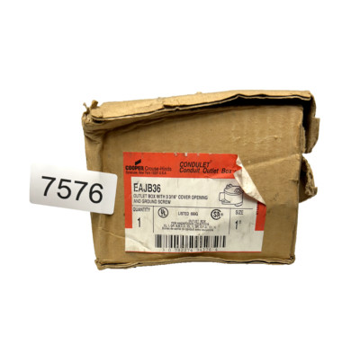 Crouse-Hinds EAJ36 Outlet Box With 3 3/6 Cover Opening And Ground Screw