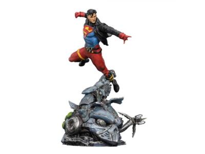 DC Comics Deluxe Art Scale Statue 1/10 Superboy 28 cm Iron Studios
