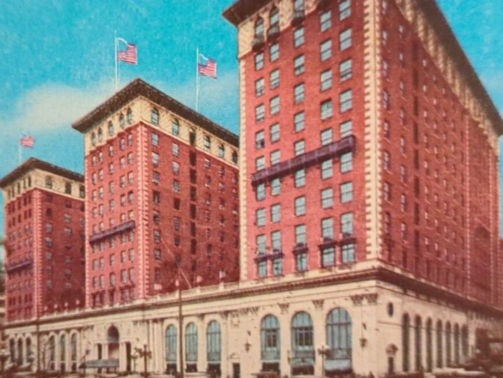 Biltmore Hotel Los Angeles California Antique Cars Vintage Souvenir Postcard