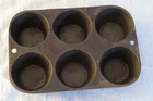 Antique Cast Iron 6-Cup Muffin Pan Heavy Duty, Original old pan, Not a Lodge