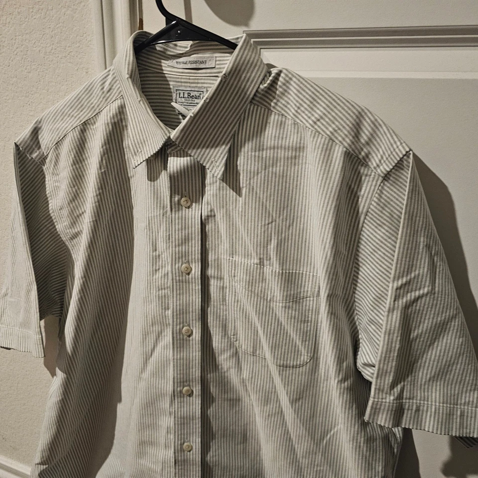 LL Bean Mens Wrinkle Resistant Short Sleeve Button Down Shirt Size 17 Reg Stripe - Image 2 of 4
