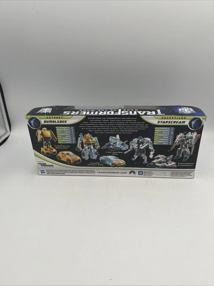 Transformers Dark of the Moon Cyberverse Bumblebee vs Starscream Toys 'R Us Set - Image 2 of 2