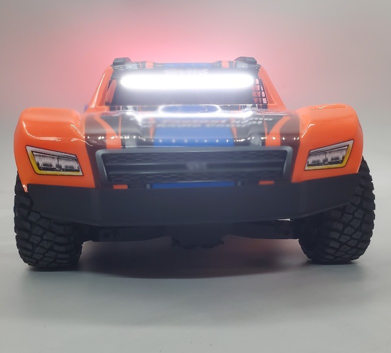 Ejoyous Lumière de Toit de Voiture RC, Barre de Lumière LED de Voiture RC Double Rangées de 32pcs Perles de Lampe LED Lumière de Toit Télécommandée, pour Red Cat Traxxas Amiya Hpi