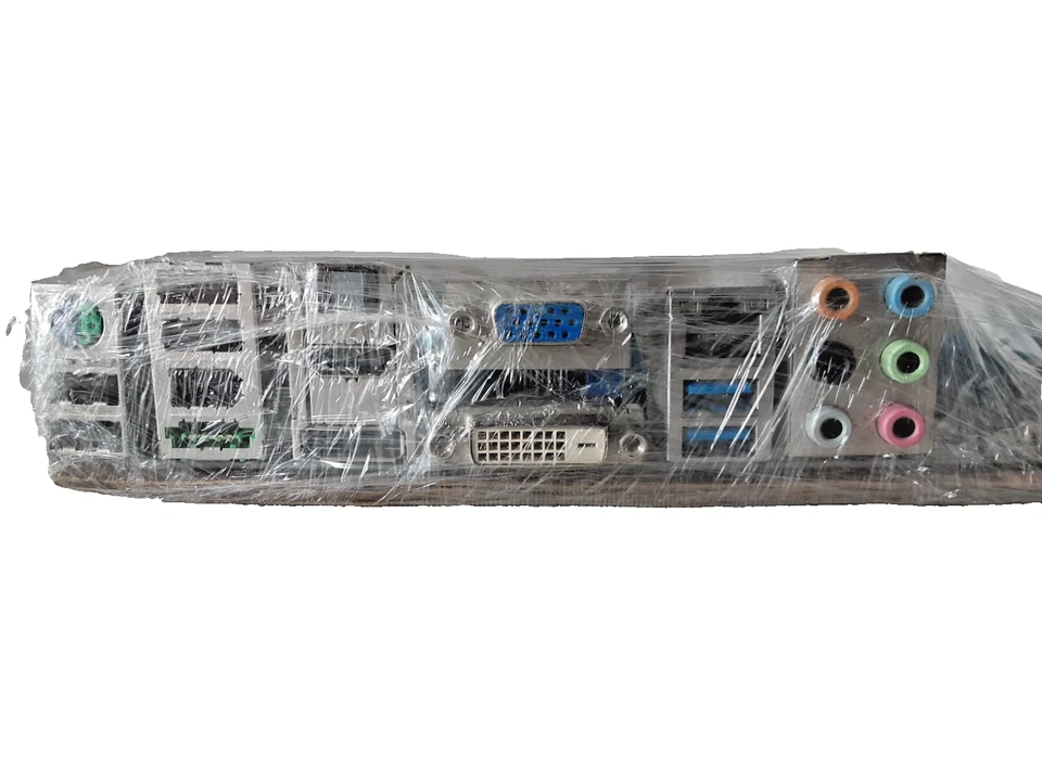 Placa madre ASUS P8H67-M EVO Intel Core i7-2700K CPU combo LGA 1155 Micro-ATX Foto 3 de 4