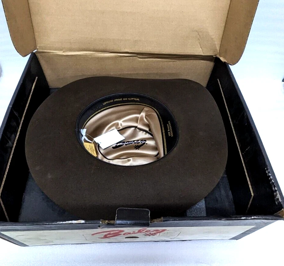 Sombrero de vaquero Bailey para hombre Medidor banda delgada hebillas de metal caja de sombreros W1510A TALLA 7 5/8 Foto 2 de 4